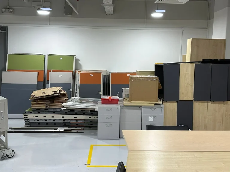 Office-Furniture-Disposal